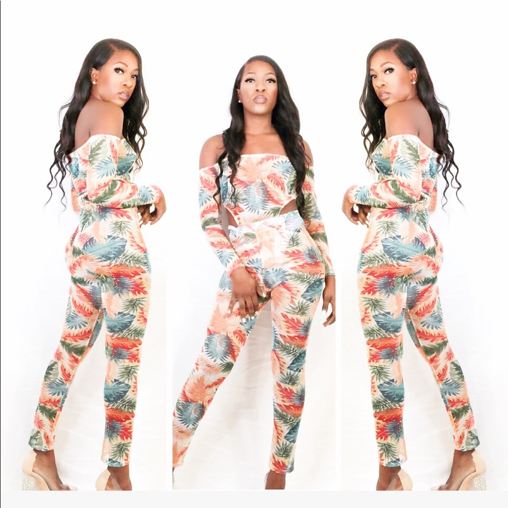 *BRAND NEW* Two Piece Set